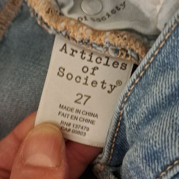 Articles Of Society distressed jean shorts size 27 - Picture 3 of 5